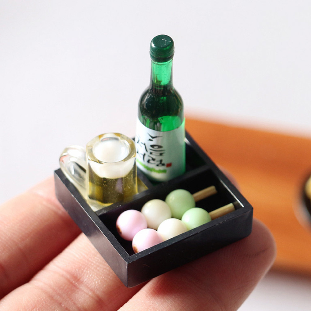 Japanese Food Lifestyle - Ensemble décoratif réaliste de mini sushis,